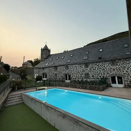 Le Domaine Belinay בית נופש *